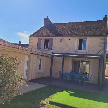 L'inattendu, Jolie Maison Briarde Avec Jacuzzi * Chenoise