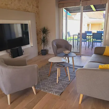 L'inattendu, Jolie Maison Briarde Avec Jacuzzi בית נופש Chenoise
